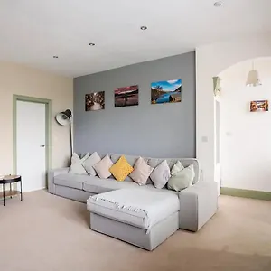  Holiday home Heather View